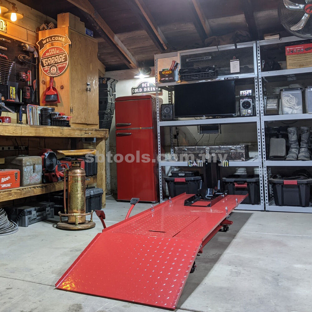 XR TOOLS 450Kg Hydraulic Motorcycle Lift - Image 3